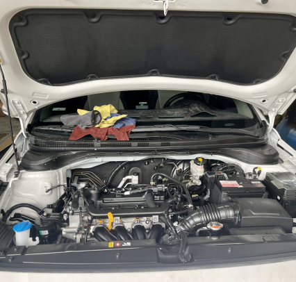 VỆ SINH KHOANG MÁY TẠI HOÀNG THỊNH AUTO 
